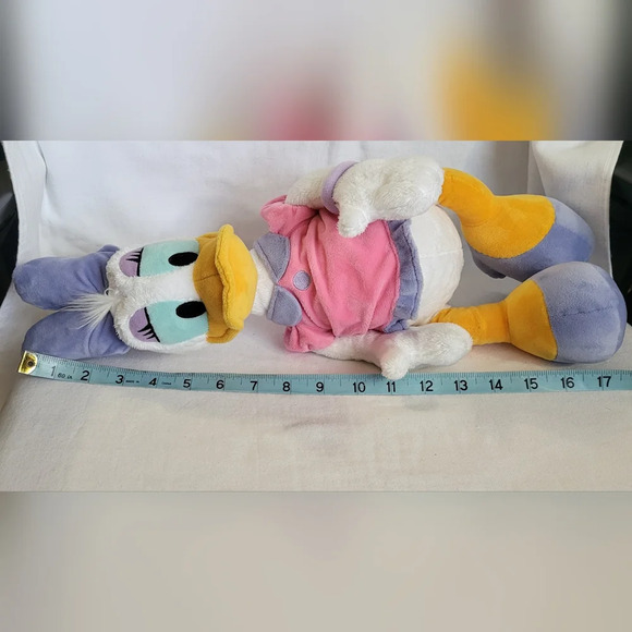 Disney Store Daisy Duck Pink Purple Embroidered 17" Soft‎ Plush Toy Collectible - Picture 6 of 7